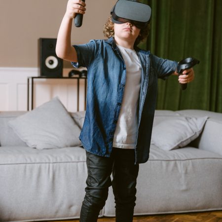 VR Headset Virtual Reality Goggle with Wireless Remote Controller