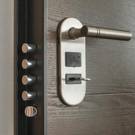 SwitchBot Smart Lock, Alexa Smart Key, Smart Home - Switchbot, Entryway, Auto-Lock, Smartphone, Compatible with Alexa, Google Home, Siri, LINE Clova, Remote Support, No Construction Required, Easy