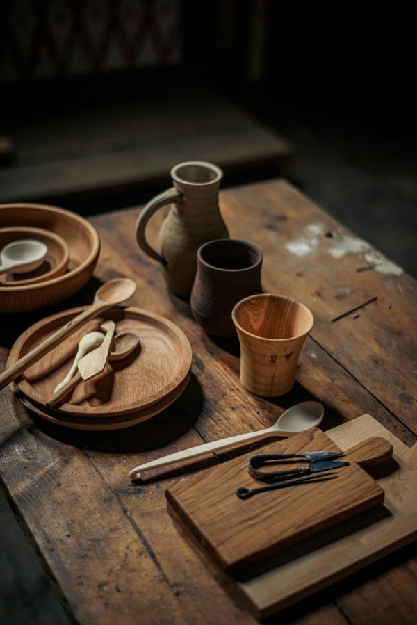 Carving handmade wooden tableware